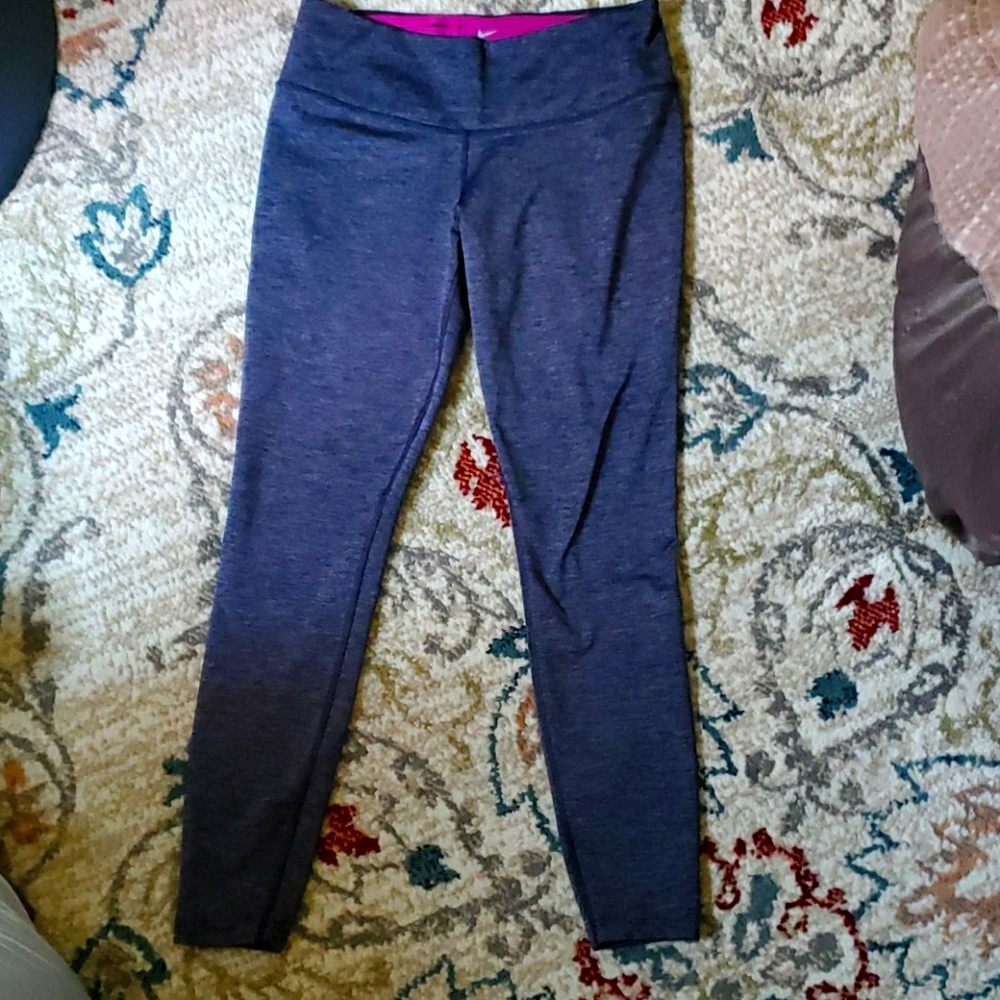 Nike leggings- dry fit